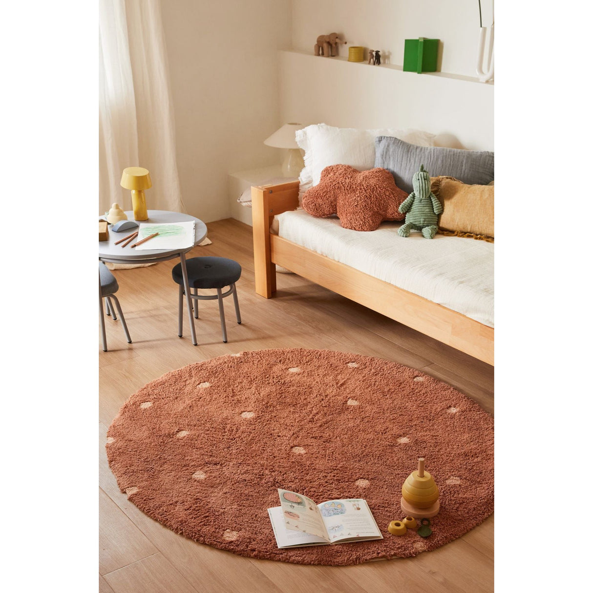 Round Dot Chestnut Washable Rug