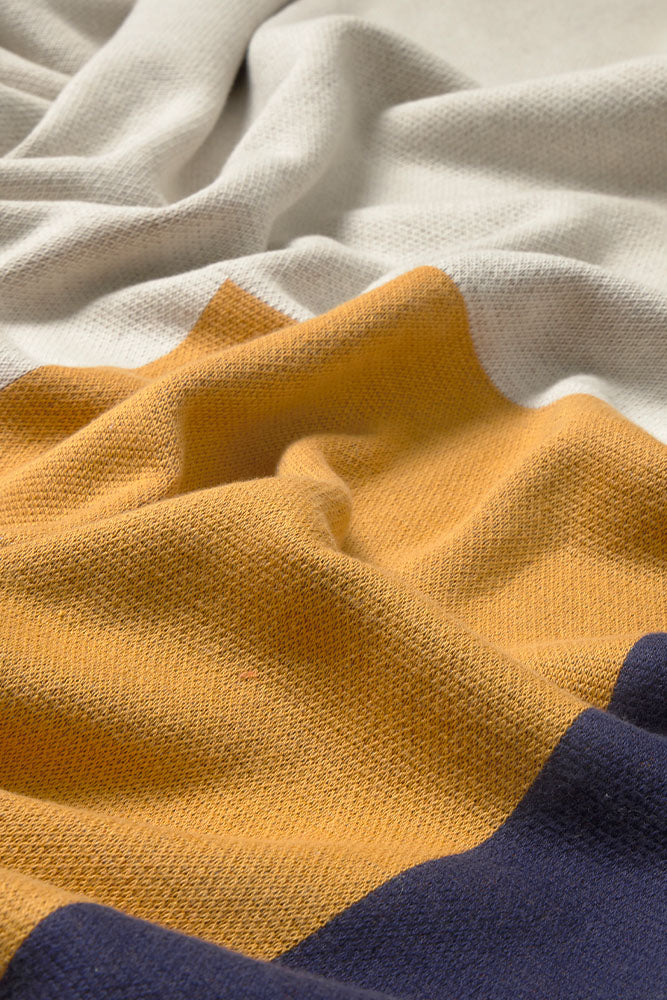 KNITTED BLANKET COLOR COMPOSITION - Rugs by Roo