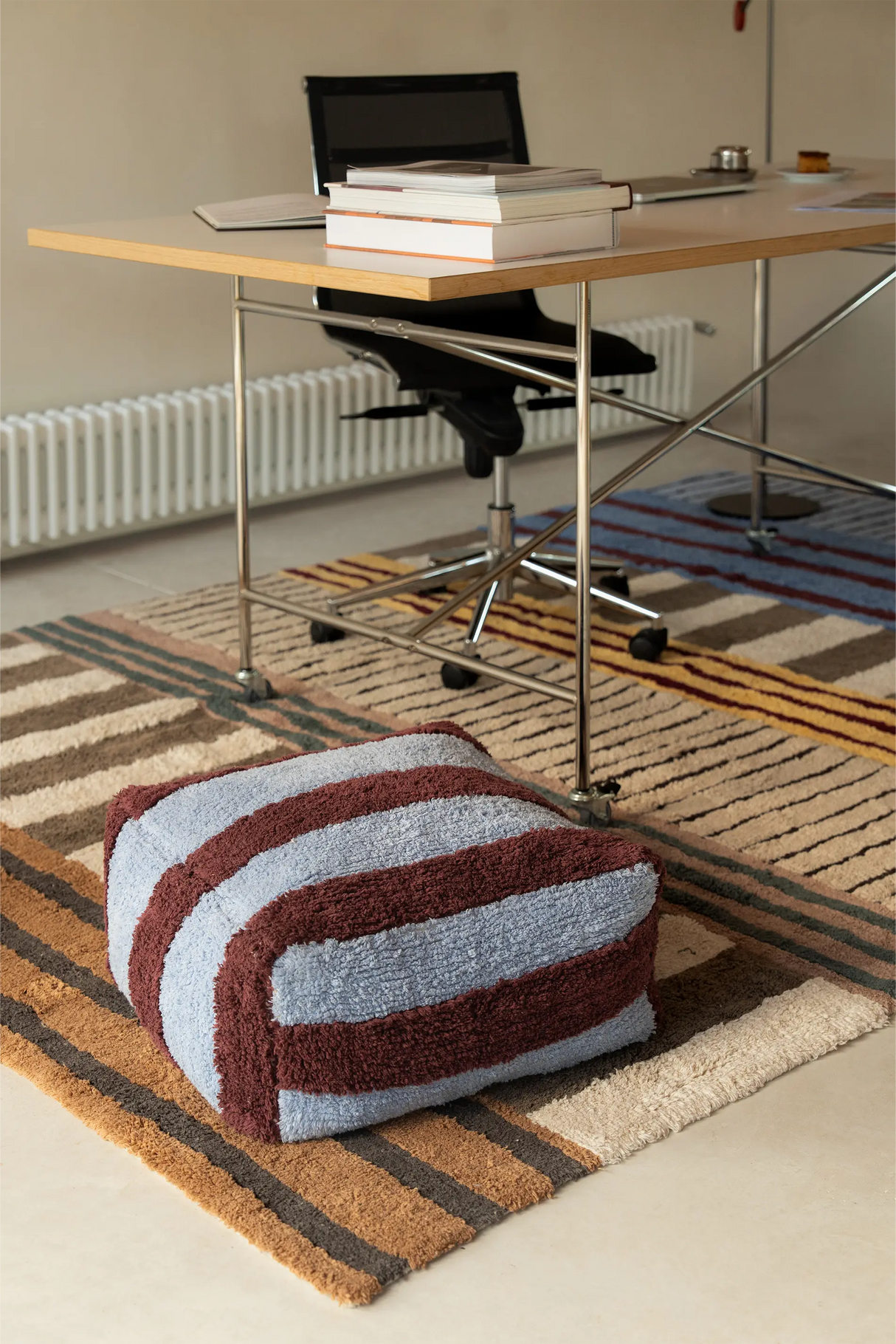 Lines Marsala Pouf