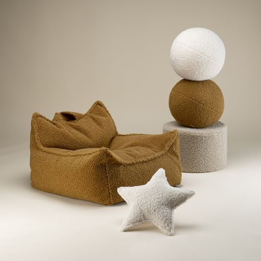 Ball Maple Cushion