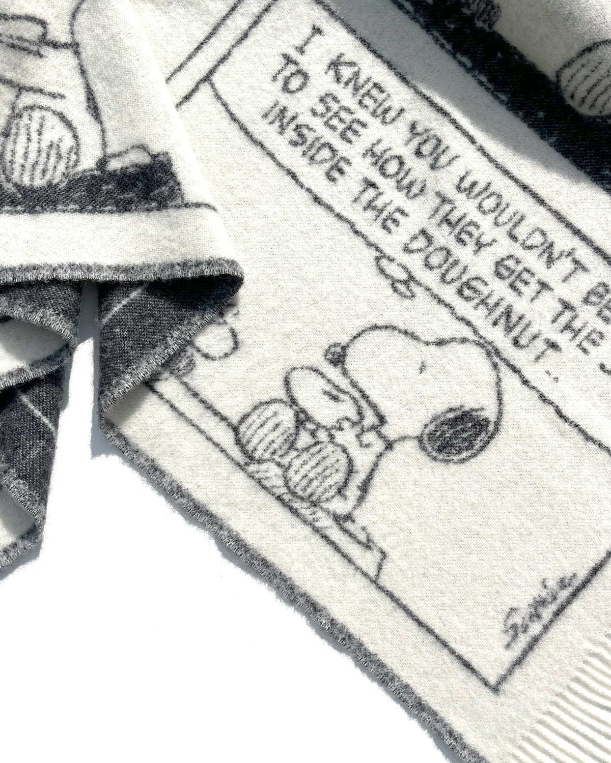 Blanket PEANUTS DOUGHNUT Comic Strip Black/White