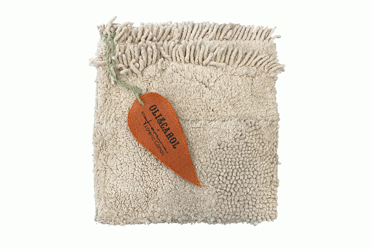 Oli & Carol "Cool Kids Eat Healthy" Textile Book