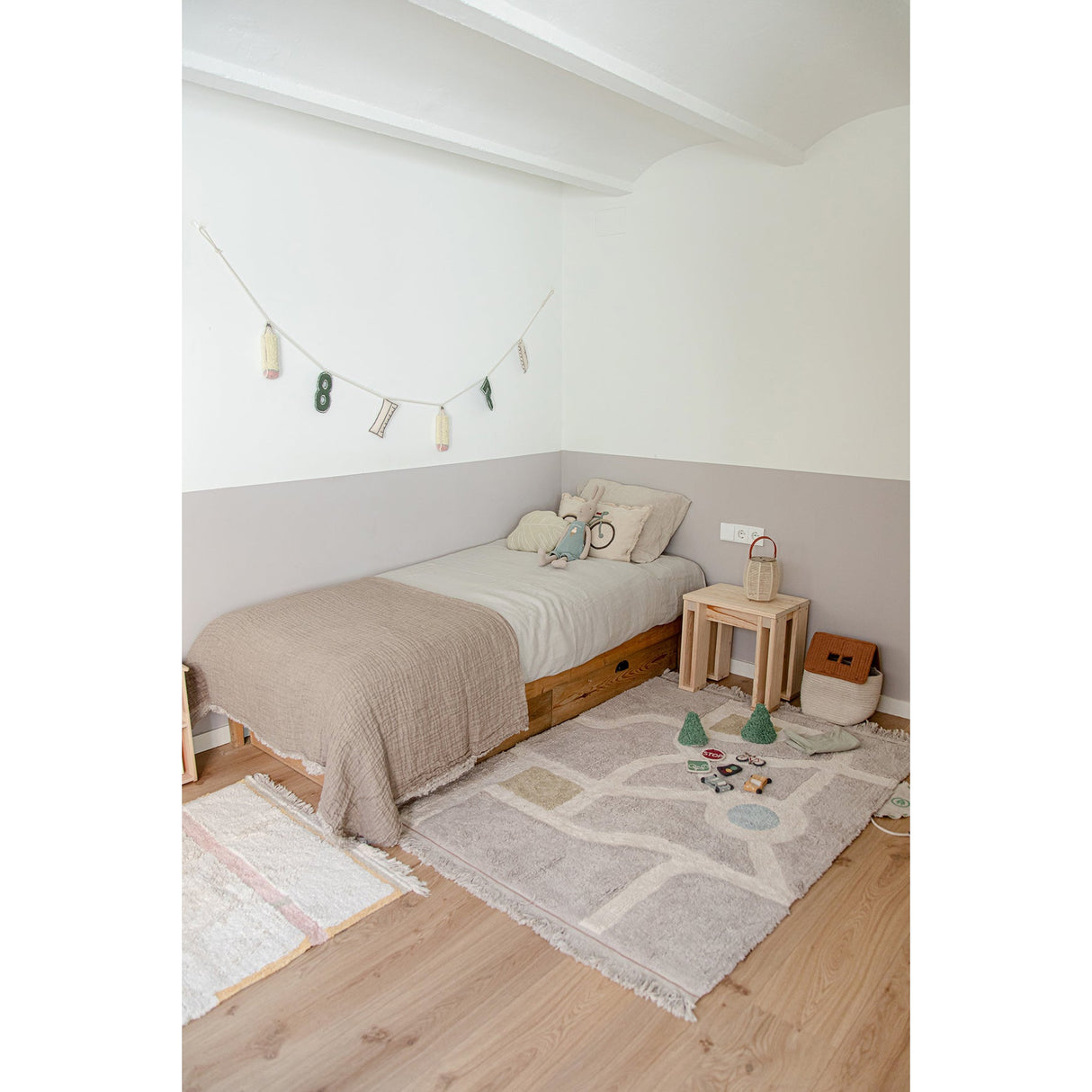 Eco-City Toffee House Basket