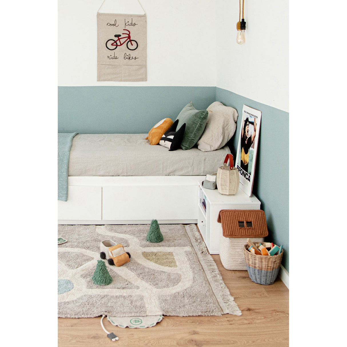 Eco-City Toffee House Basket