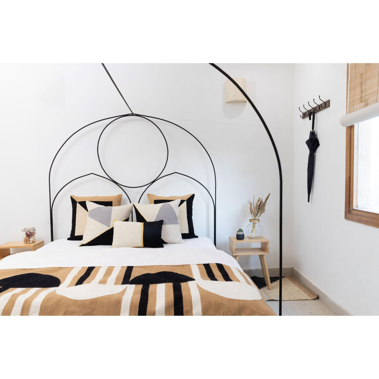 Rugs by Roo | Leah Singh Nicole Ivory/Ebony Pillow-H14NIC06