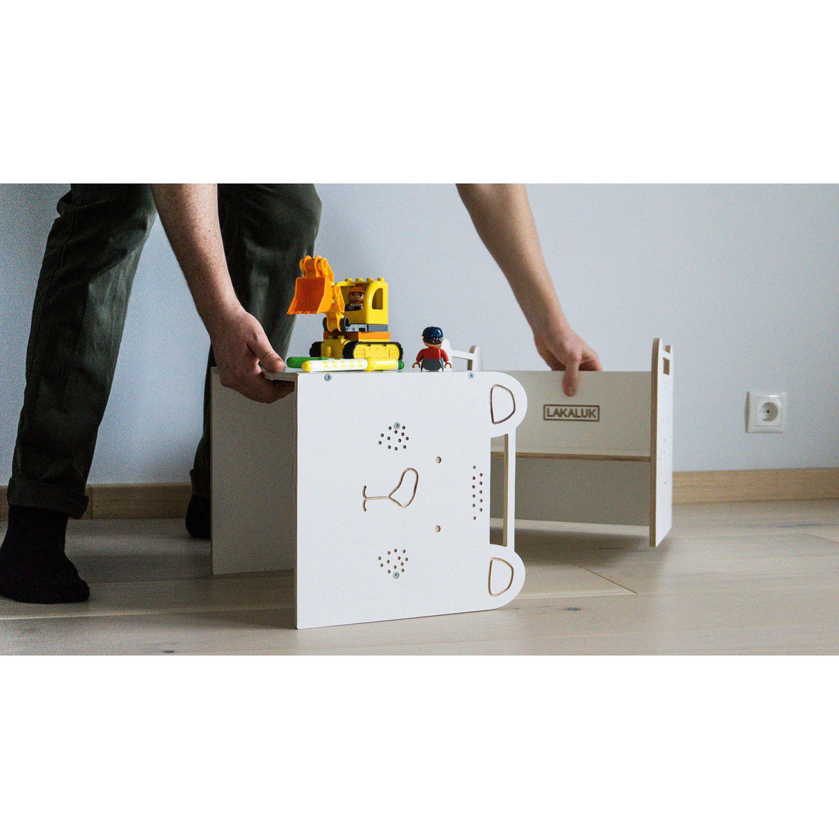 Rugs by Roo | Lakaluk Wooden Cube Chair-1120