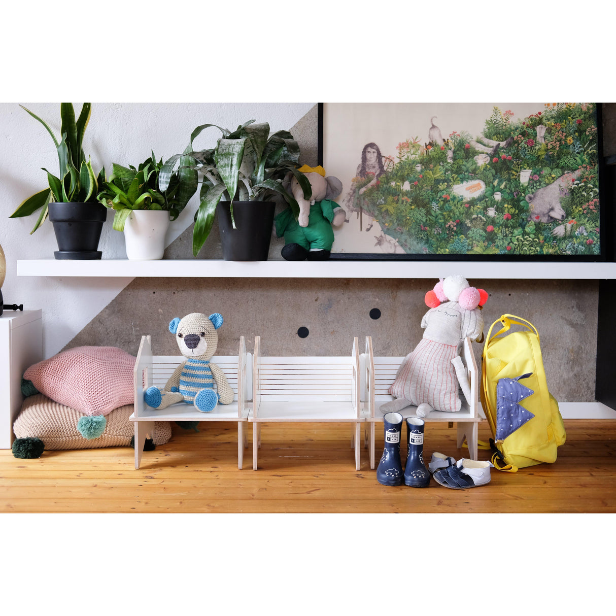 Rugs by Roo | Lakaluk Wooden Kids' Chair Dollhouse Shelf-1119