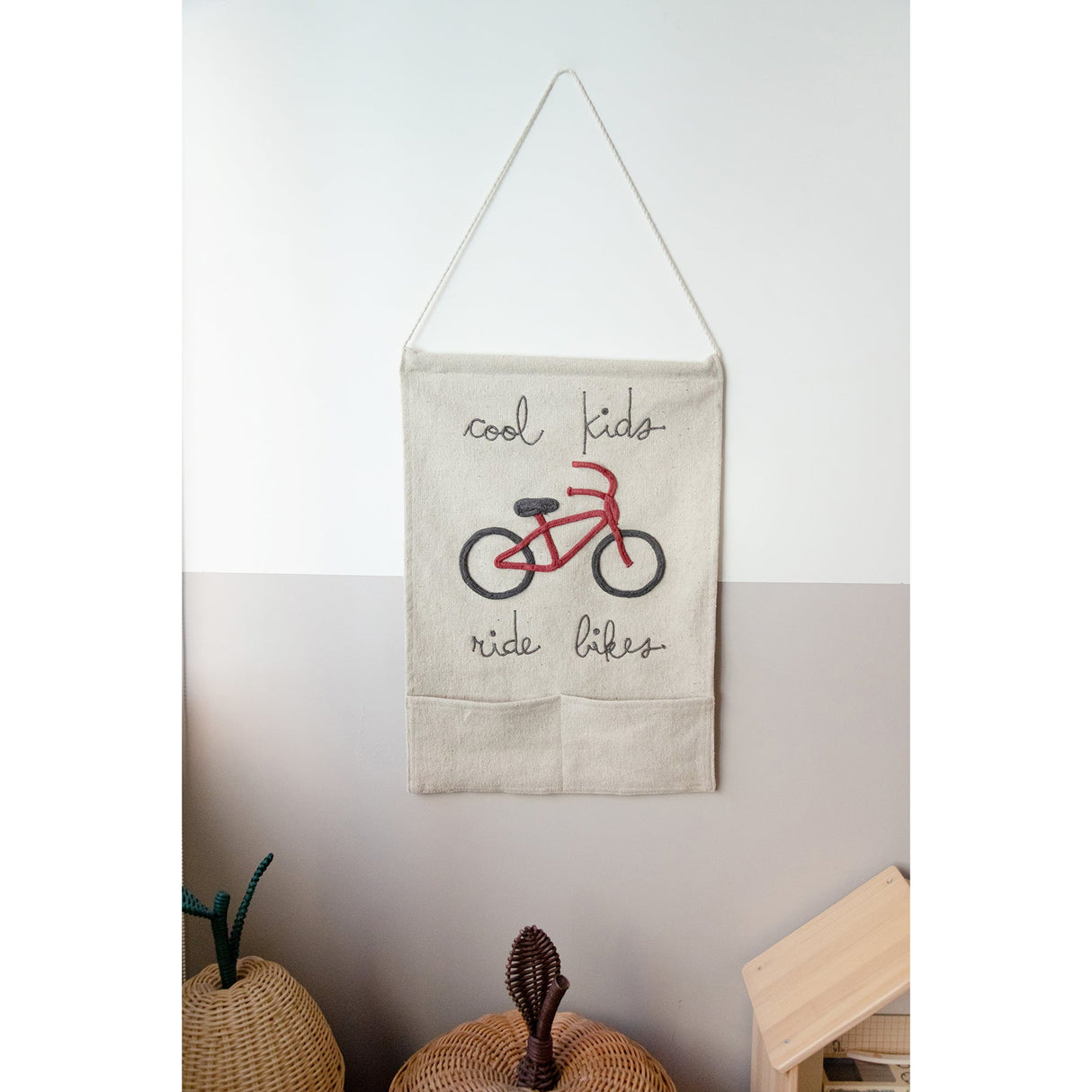 Eco-City Cool Kids Ride Bikes Wall Pocket Hanger
