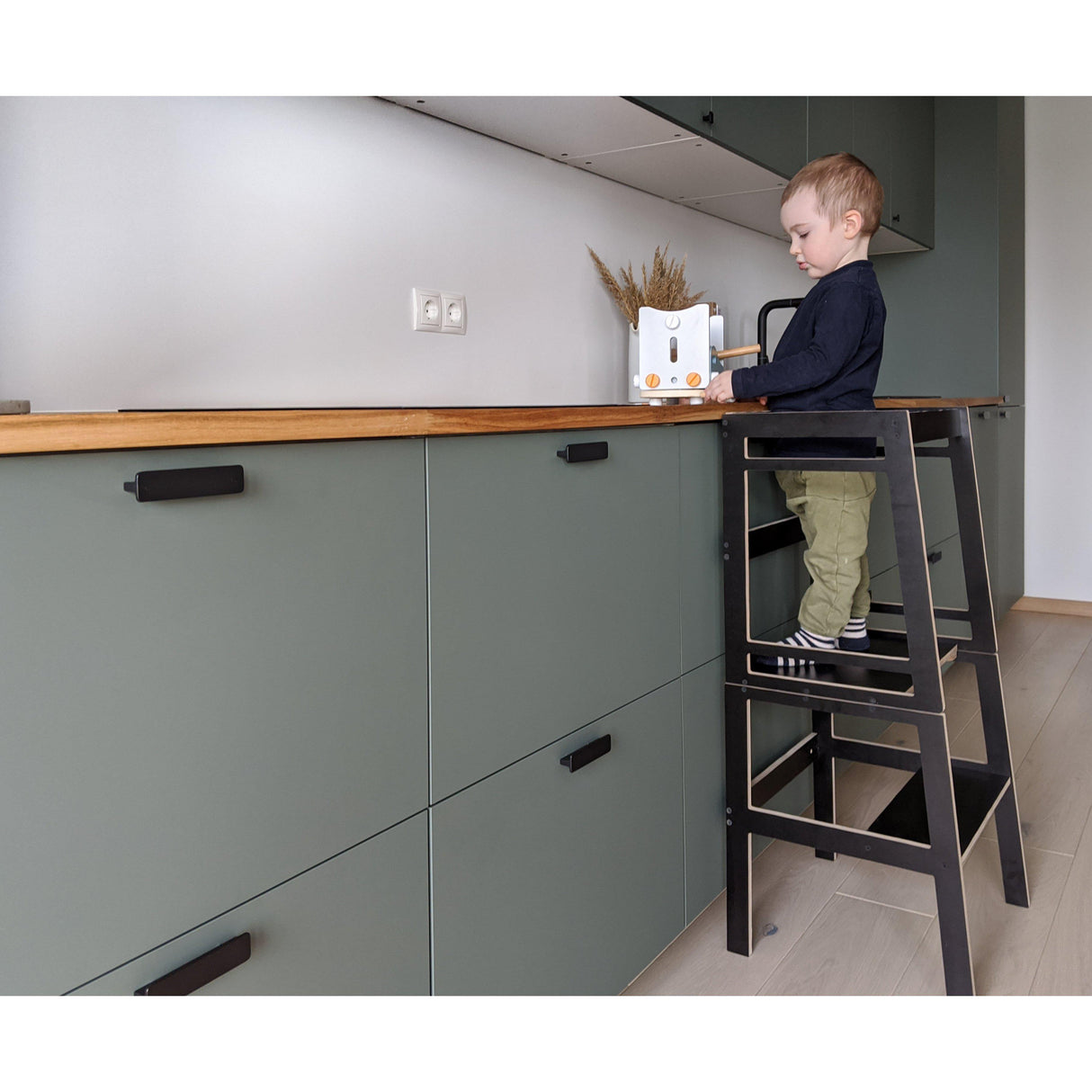 Rugs by Roo | Lakaluk Wooden Flush Multi-Function Kids Chair Table Learning Tower-1124 Grey