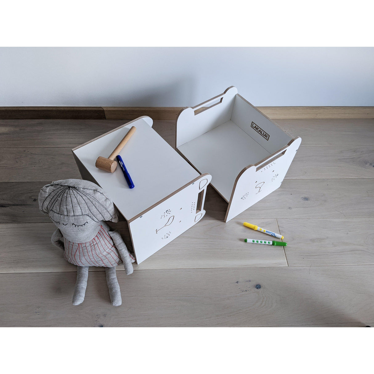 Rugs by Roo | Lakaluk Wooden Cube Chair-1120