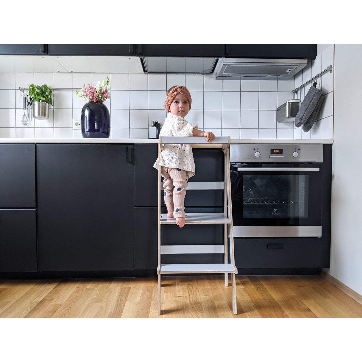 Rugs by Roo | Lakaluk Wooden Foldable Learning Tower-1126