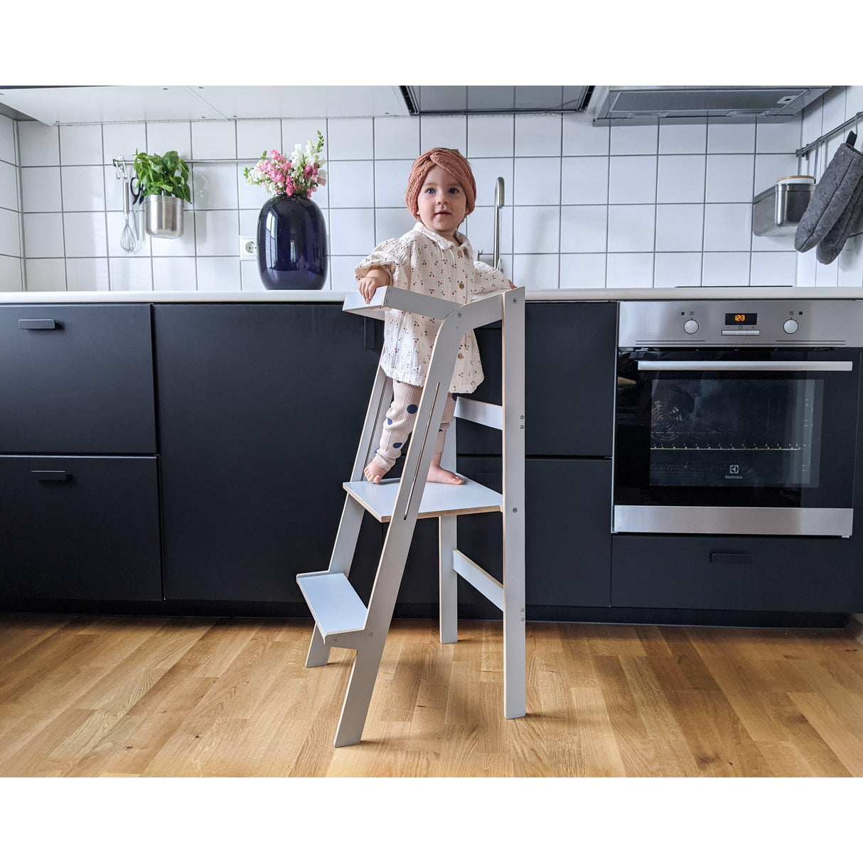 Rugs by Roo | Lakaluk Wooden Foldable Learning Tower-1126