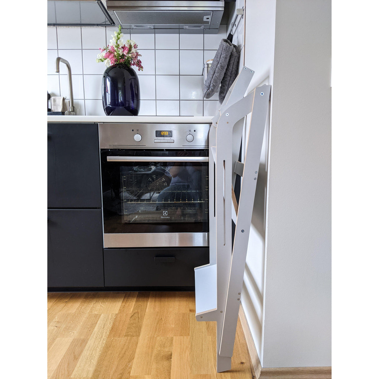 Rugs by Roo | Lakaluk Wooden Foldable Learning Tower-1126