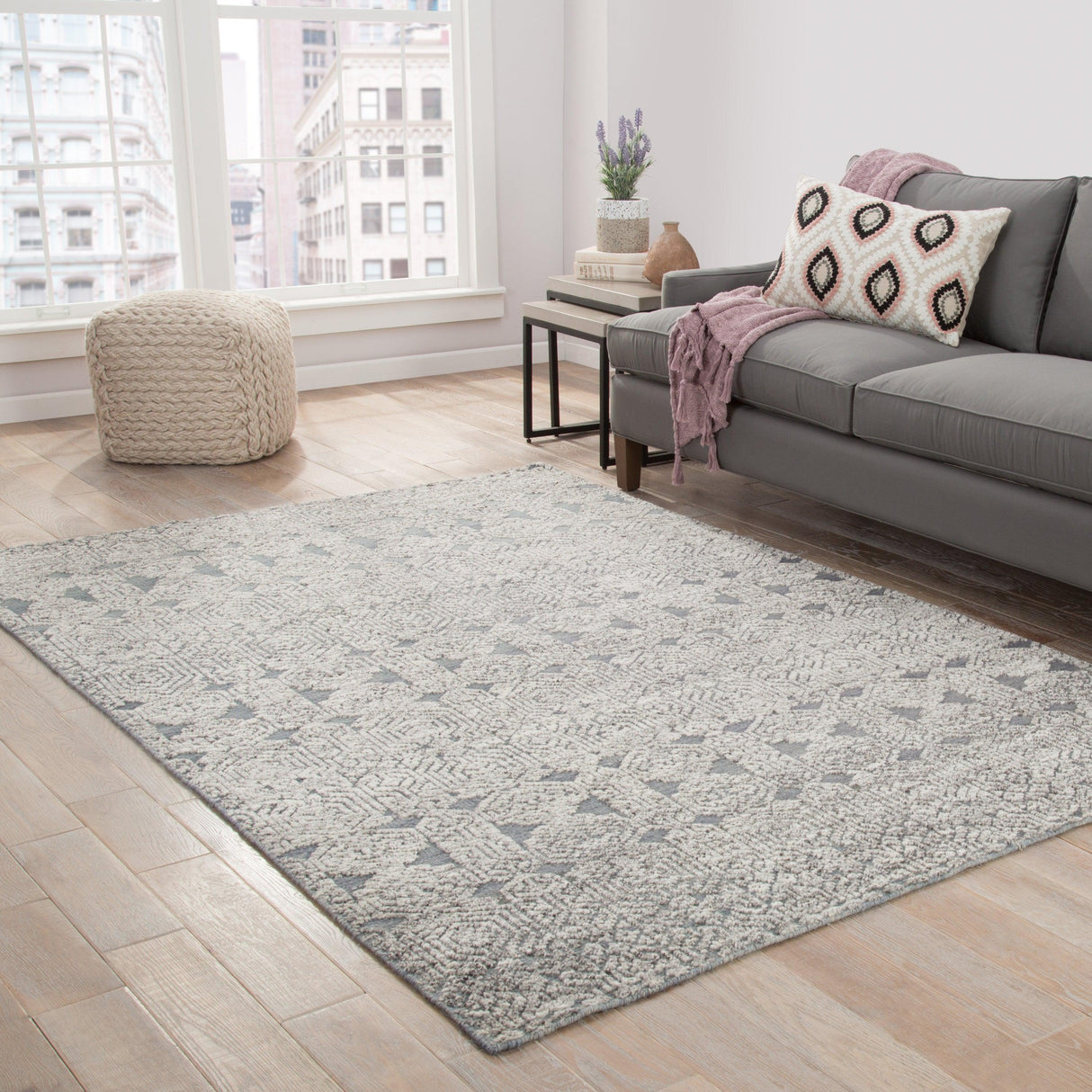 Rugs by Roo | Jaipur Living Abelle Hand-Knotted Medallion Gray White Area Rug-RUG150486
