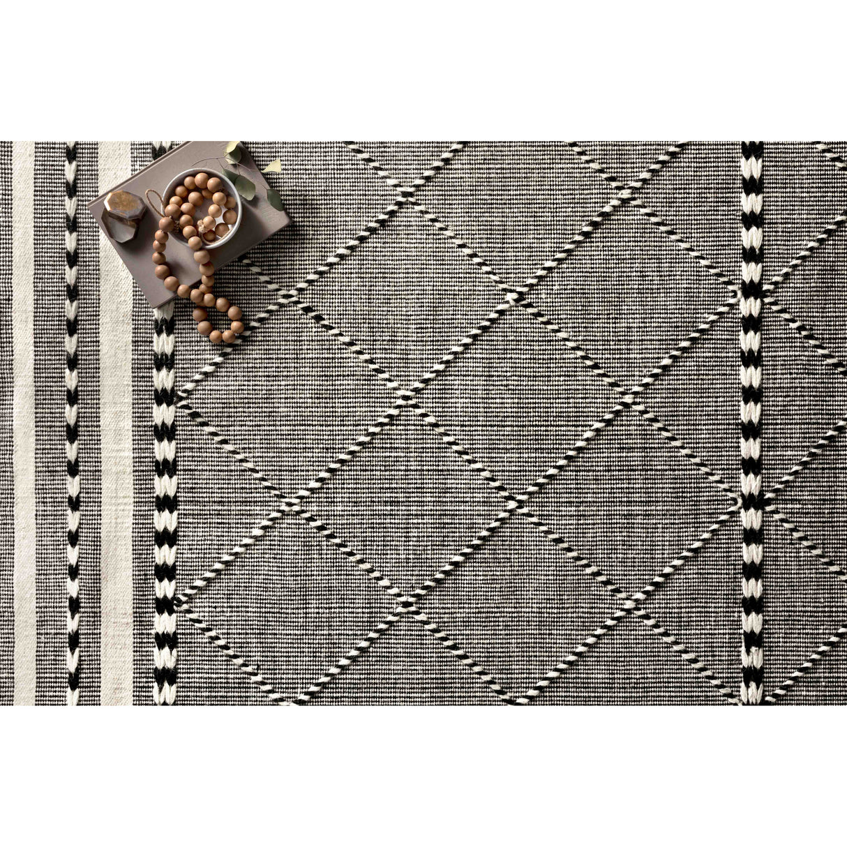 Rugs by Roo Loloi Sawyer Black Area Rug in size 3' 6" x 5' 6"