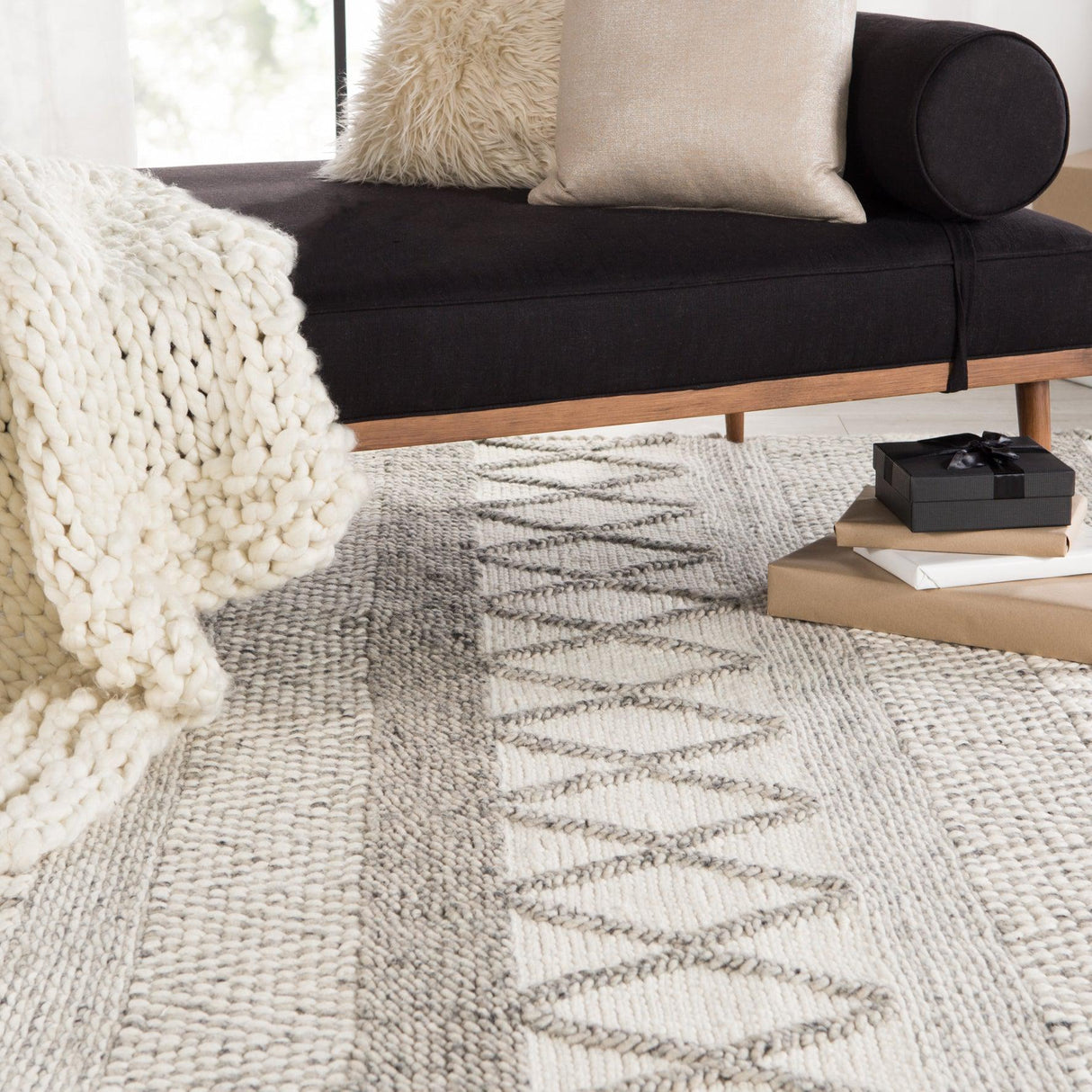 Rugs by Roo | Jaipur Living Sandhurst Handmade Geometric Gray White Area Rug-RUG129218