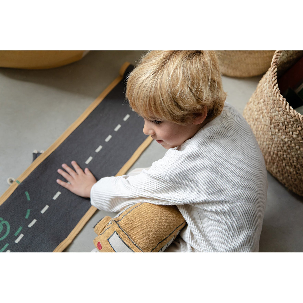 Eco-City Ride & Roll School Bus Set