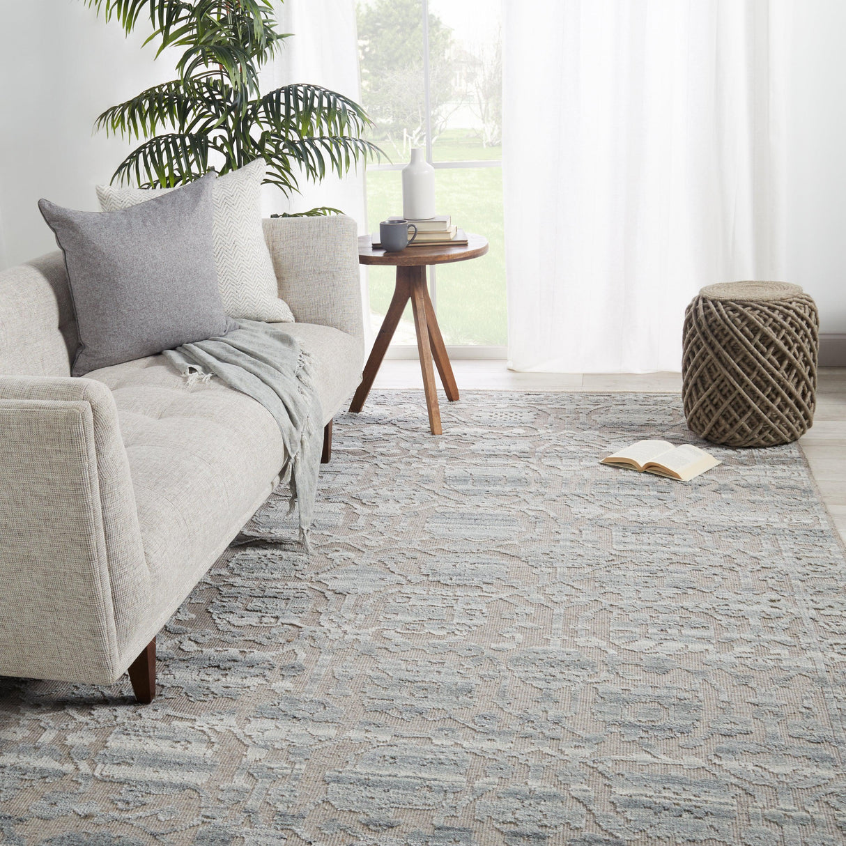 Rugs by Roo | Jaipur Living Pearson Hand-Knotted Floral Gray Taupe Area Rug-RUG146559