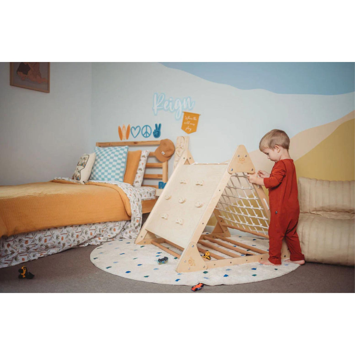 Cotton Berber Going Dotty Blue Round Washable Area Rug