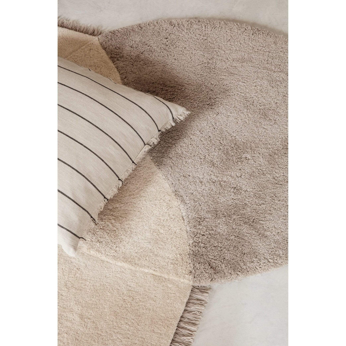 Rugs by Roo | ferm LIVING View Tufted Rug Beige-110084203