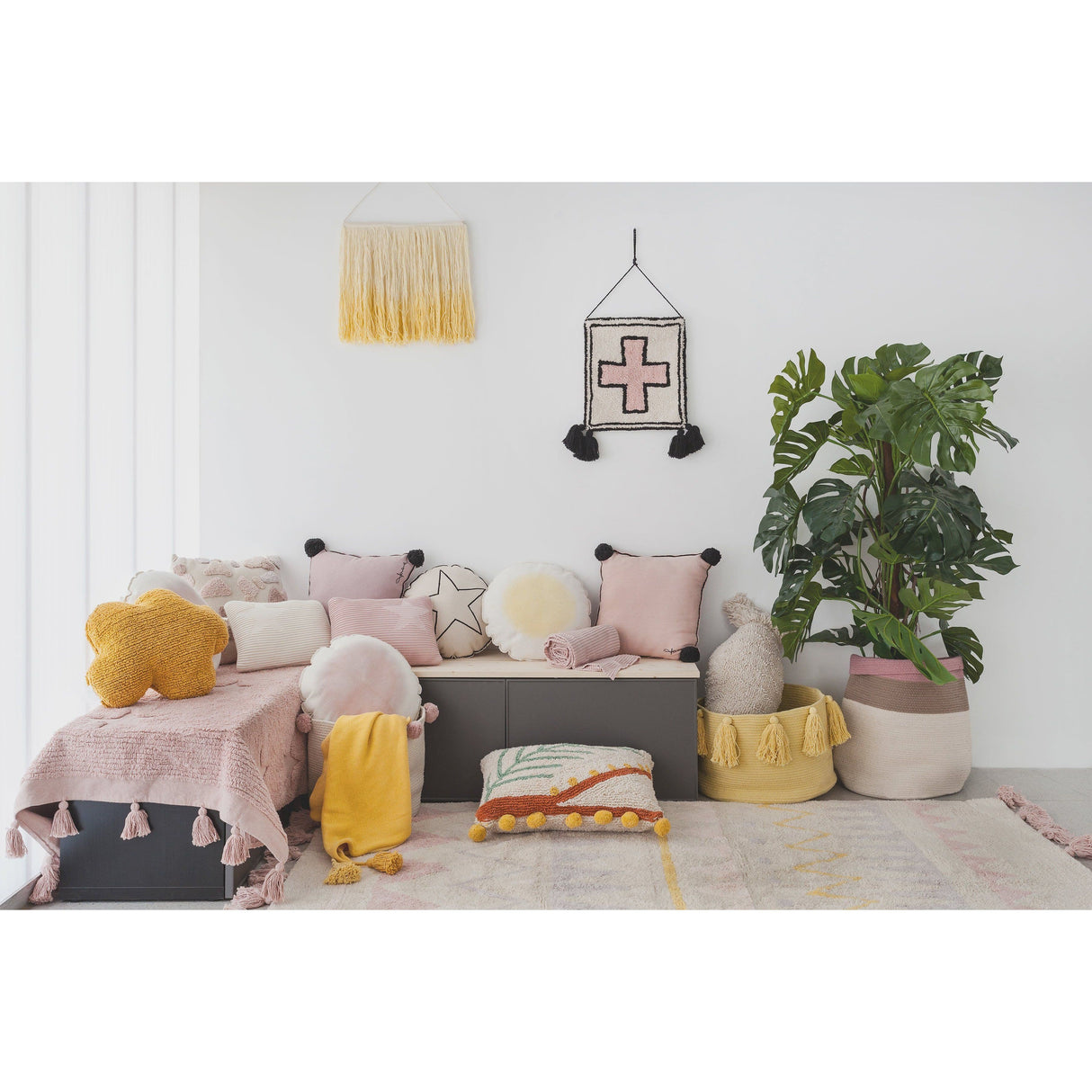 Rugs by Roo | Lorena Canals Palm Cushion-SC-PALM