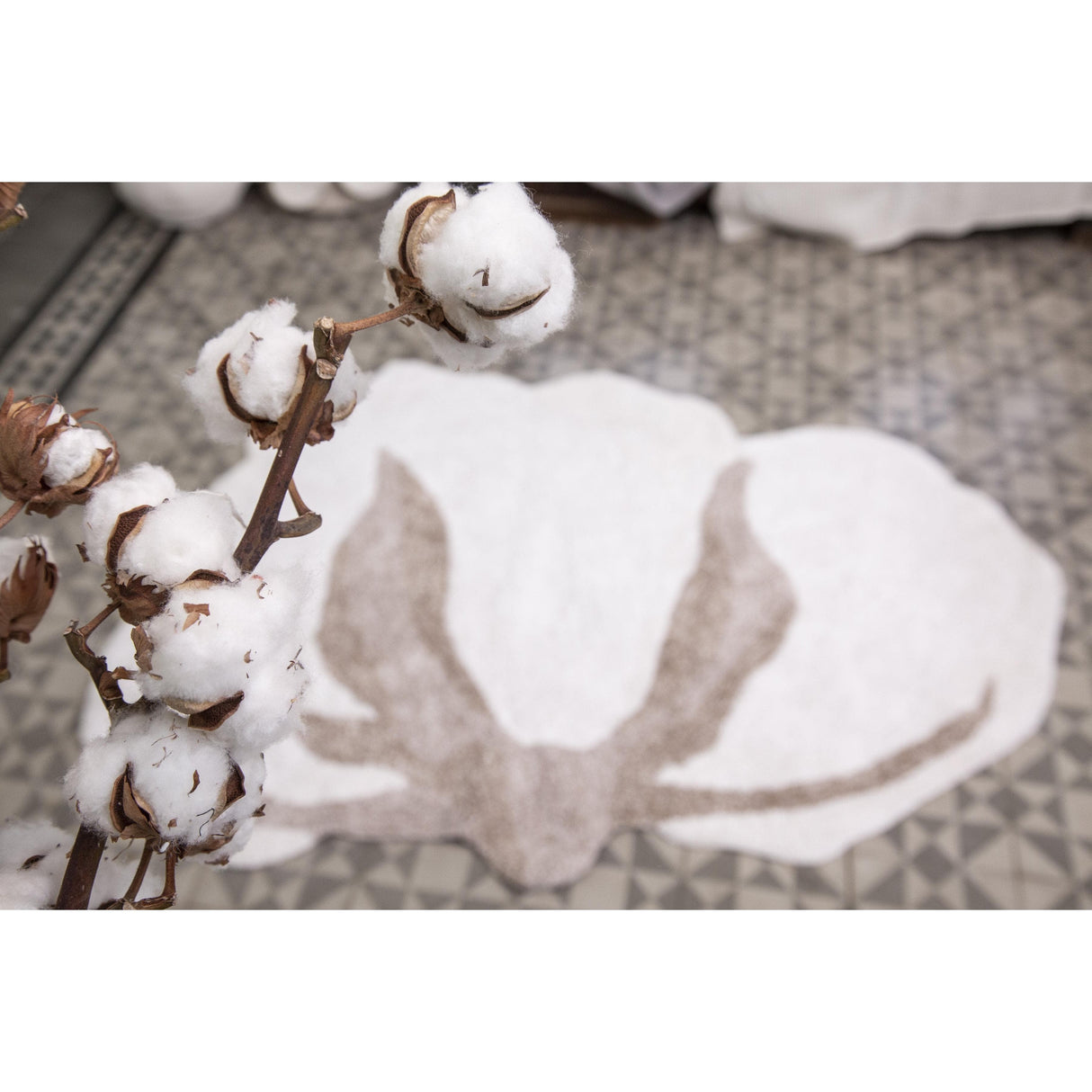 Rugs by Roo | Lorena Canals Cotton Flower Machine Washable Area Rug-C-COT-FLOWER