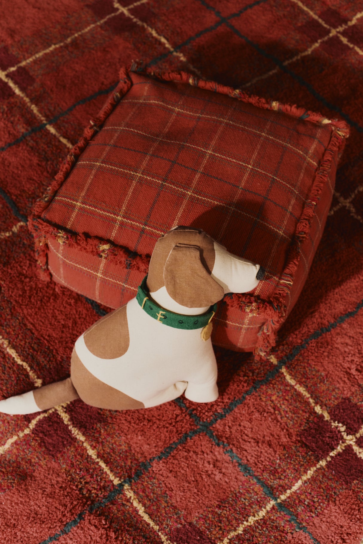 Maple Red Handloom Pouf