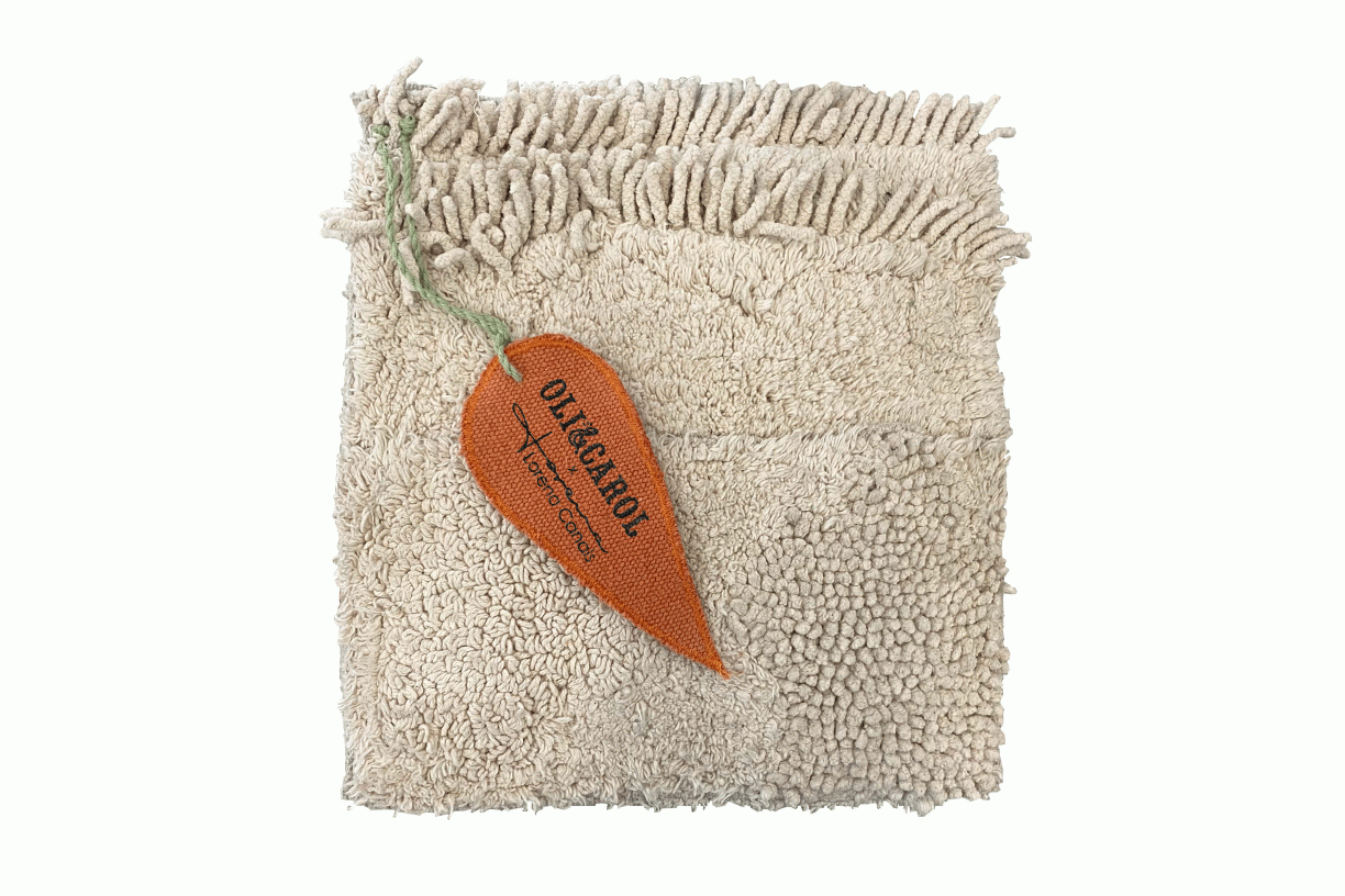 Oli & Carol "Cool Kids Eat Healthy" Textile Book