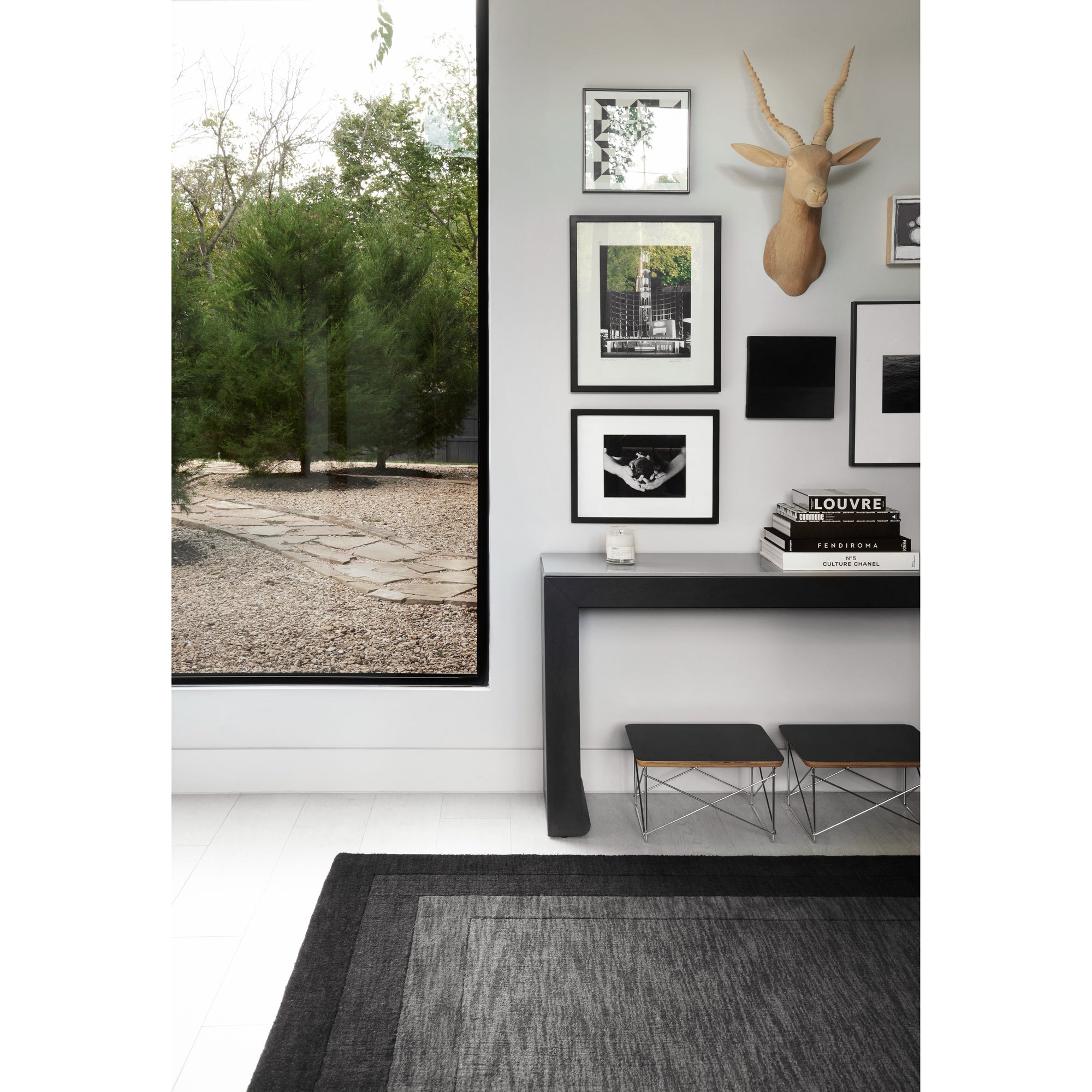 Rugs by Roo Loloi Hamilton Grey Charcoal Area Rug in size 18" x 18" Sample