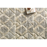 Rugs by Roo Loloi Hygge Smoke Taupe Area Rug in size 4' 0" x 6' 0"