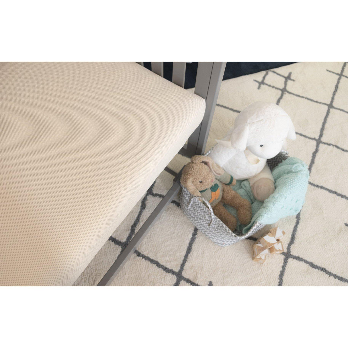 Rugs by Roo | Naturepedic Breathable Organic Baby Crib Mattress-MC46C