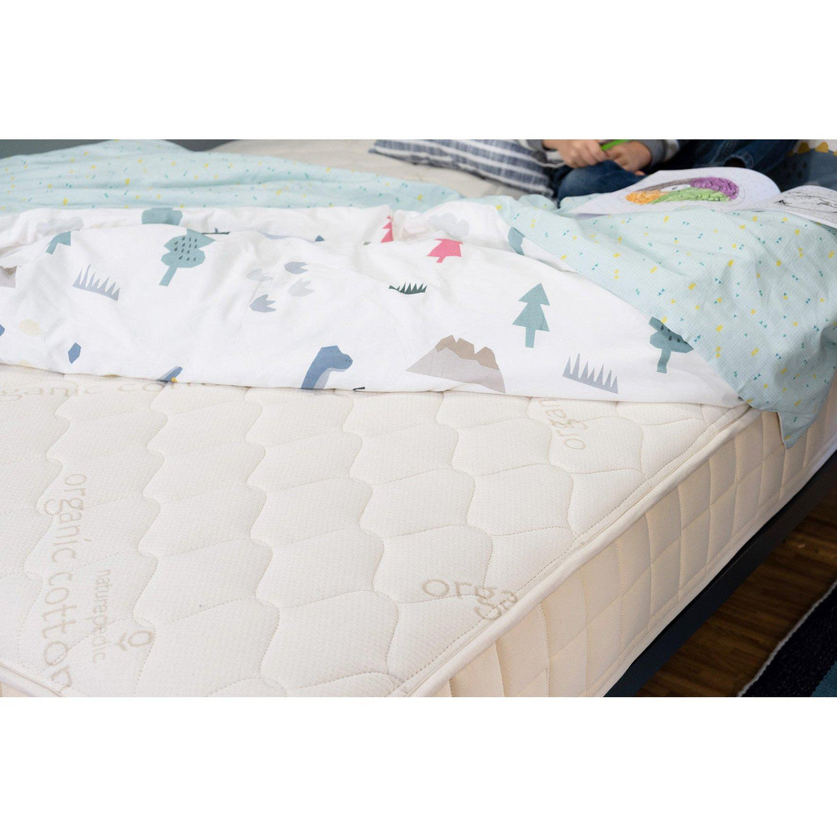 Rugs by Roo | Naturepedic Verse Organic Kids Mattress-MT60-1