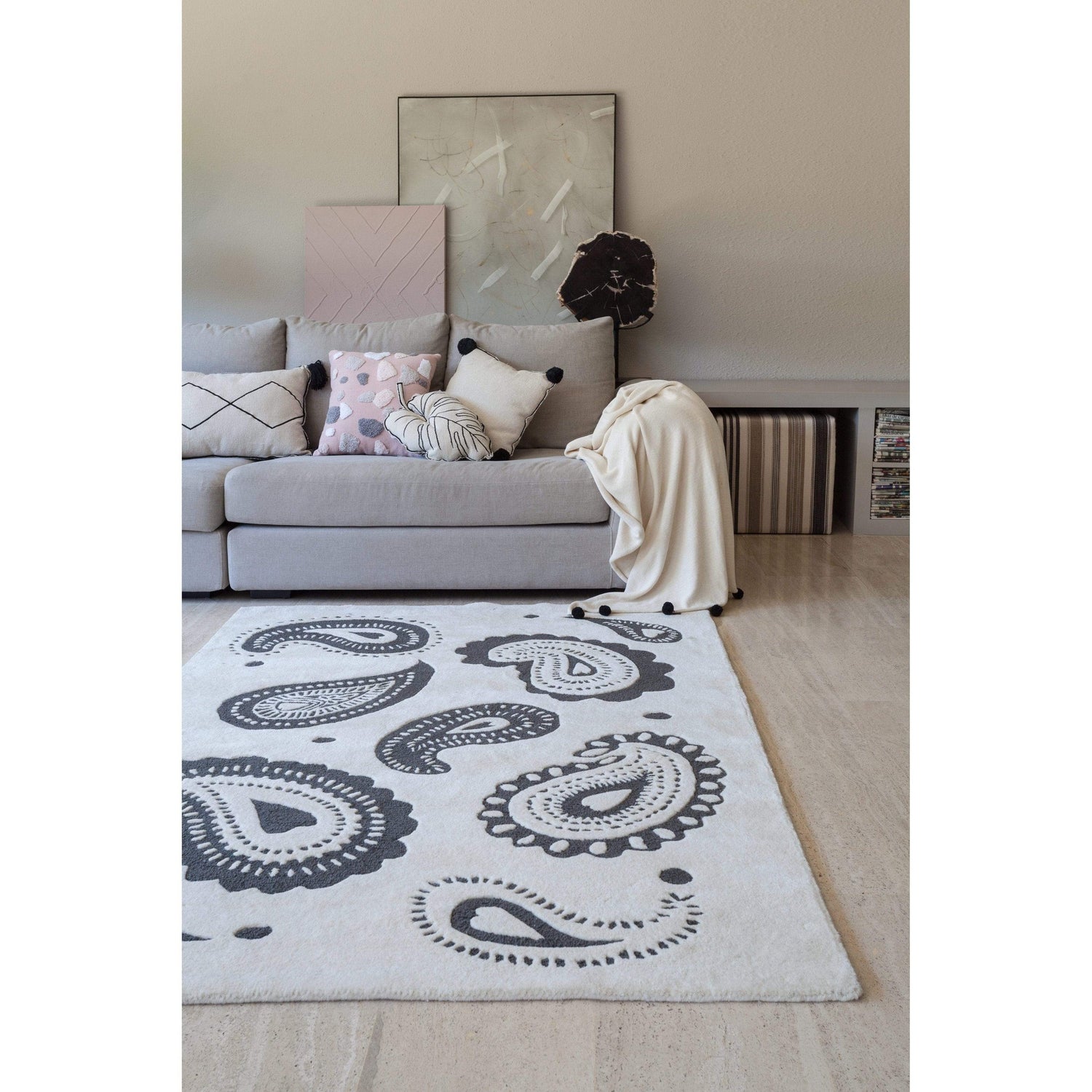 Rugs by Roo | Lorena Canals Leaf Cushion-SC-LEAF