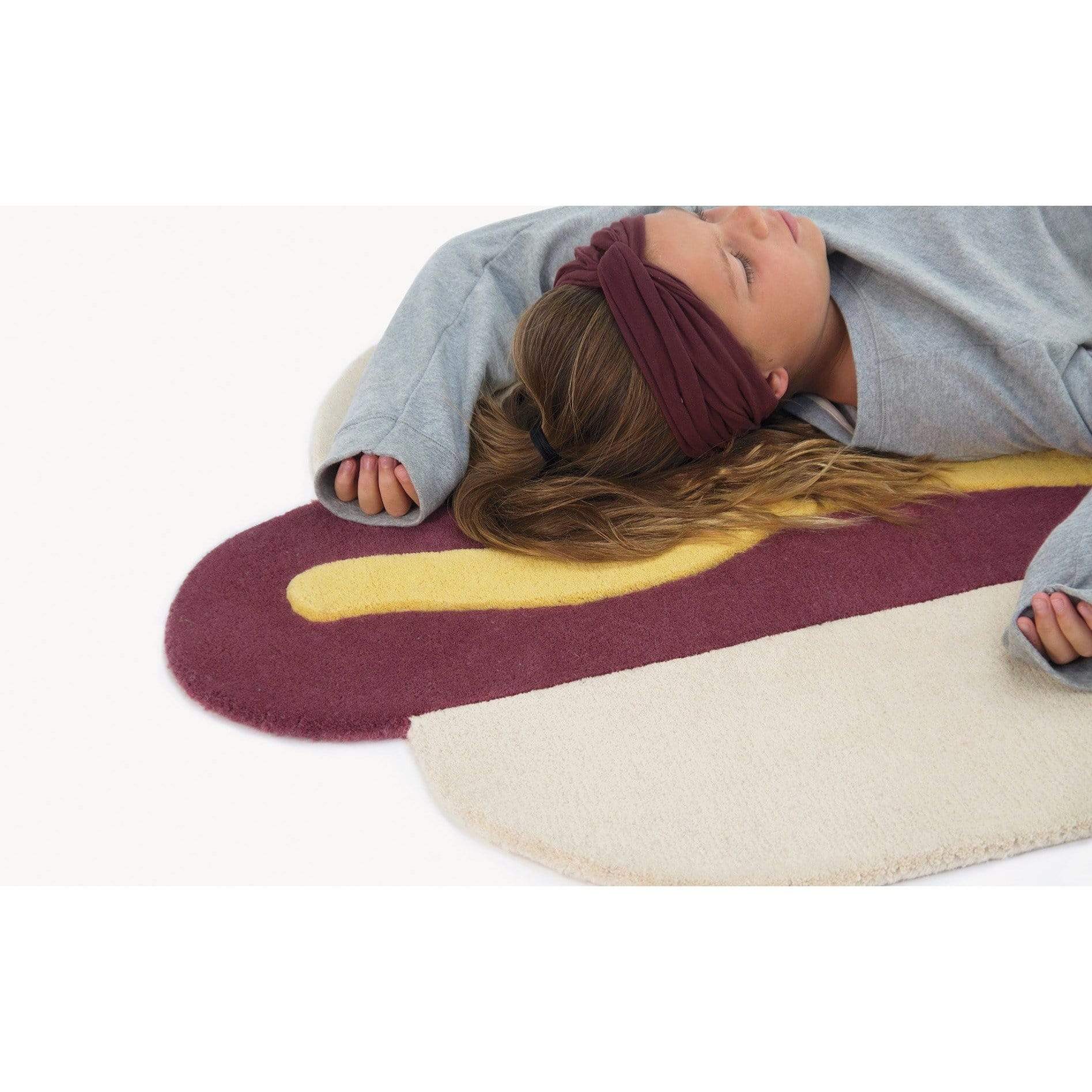 ヒューマンメイド　ホットドッグ　ラグマットHOT DOG RUG SMALL human made HOT DOG RUG SMALL ラグ マット